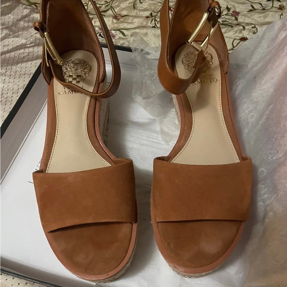Like new ,used one time but I have a problem in my right foot and I can’t used